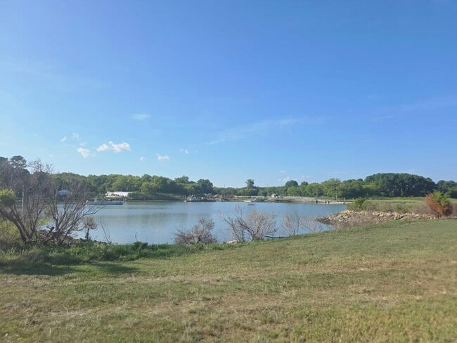 Building Photo - 6541 Broadwater Cir