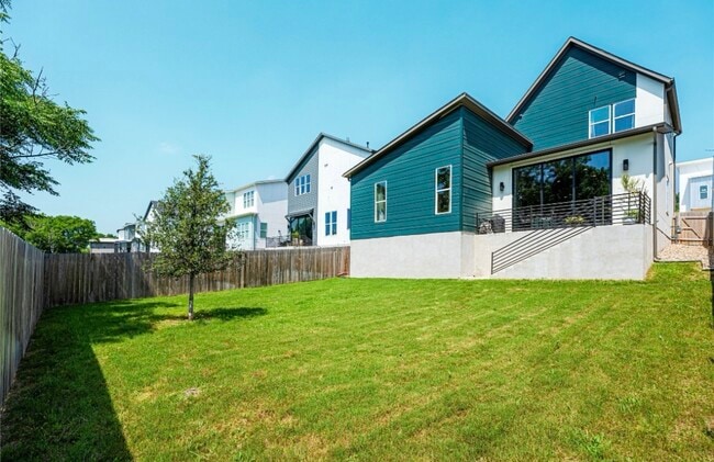 Building Photo - 5344 Agatha Cir