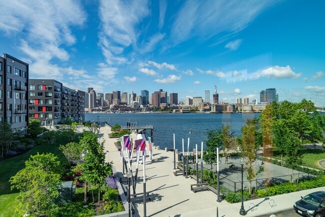 Building Photo - 5 Lisbon St