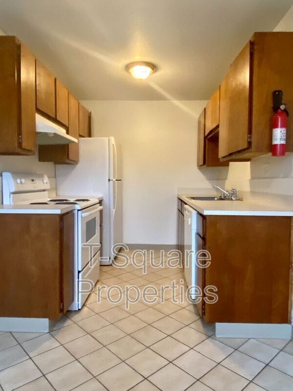 Primary Photo - 5804 Hwy Pl