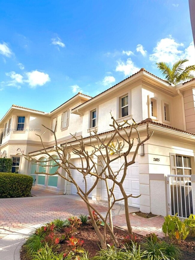 Building Photo - 21025 NE 38th Ave