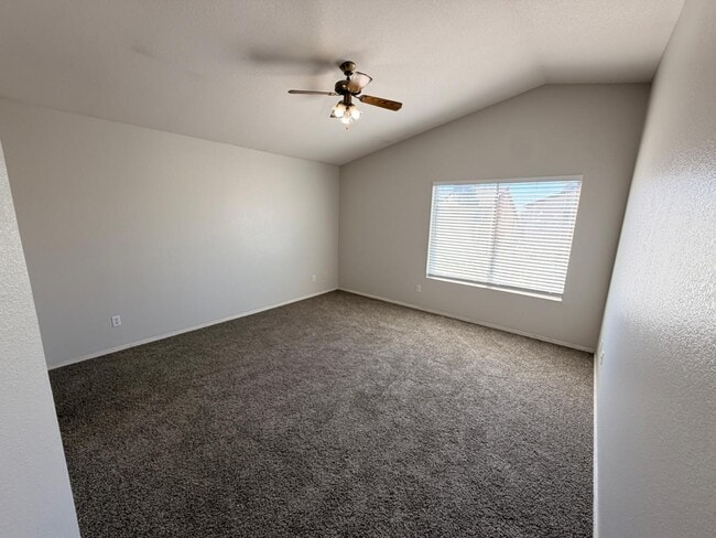 Building Photo - 7611 W Cinnabar Ave