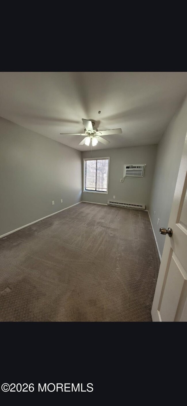 Building Photo - 115 Amberly Dr