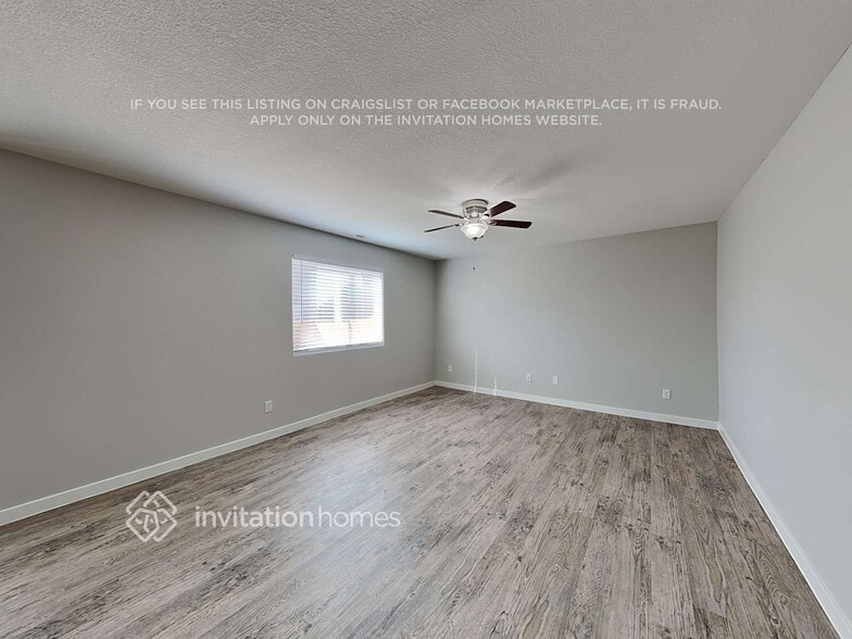 Building Photo - 4041 Creek Legend View