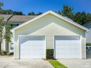 Building Photo - Updated Townhouse