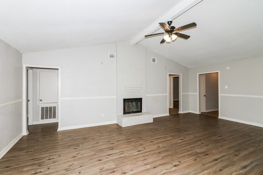 Building Photo - 4931 Fitzwater Dr