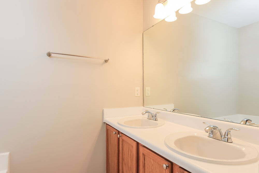 Building Photo - 3952 Tyler Bluff Ln