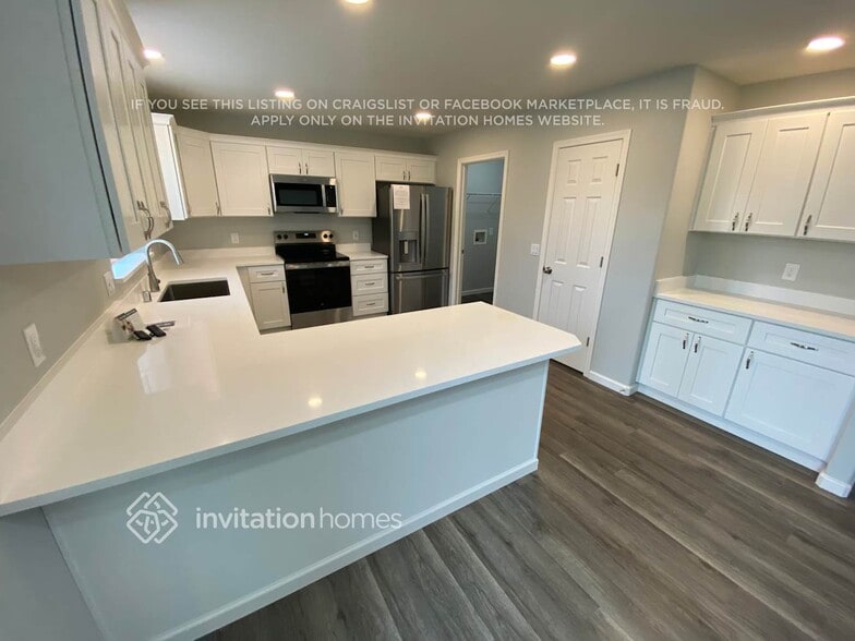 Building Photo - 7917 185th St Ct E