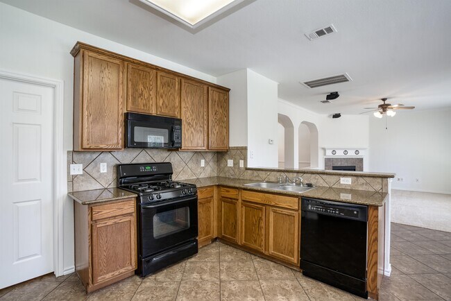 Building Photo - 9909 Delamere Dr
