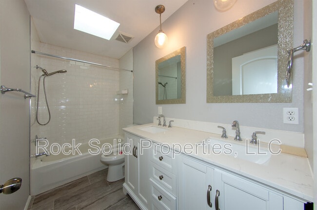 Building Photo - 5450 Atlantic Dr
