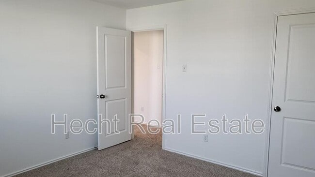 Building Photo - 348 Geode Glen