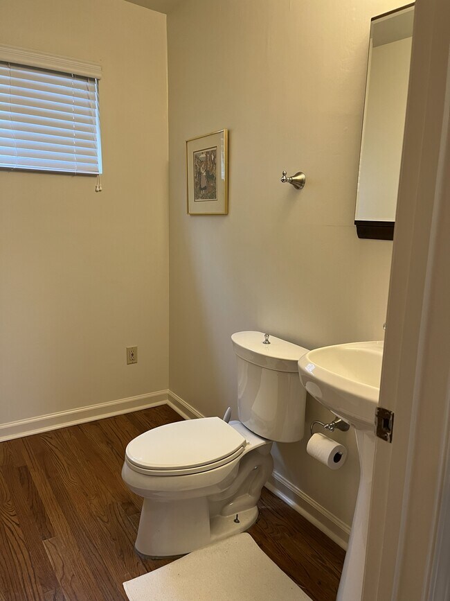 Building Photo - Sandy Springs Rental Home