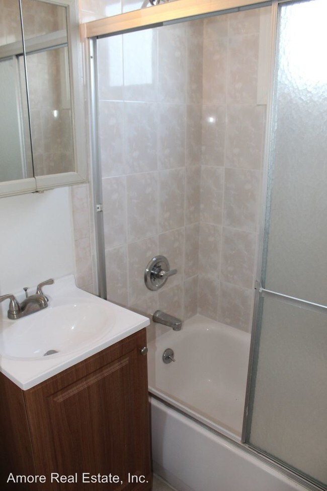 Building Photo - 1350 Golden Gate Ave