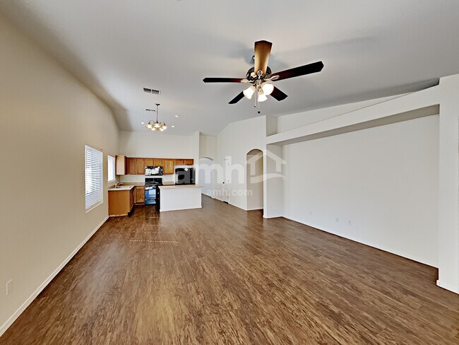 Building Photo - 10630 W Windsor Ave