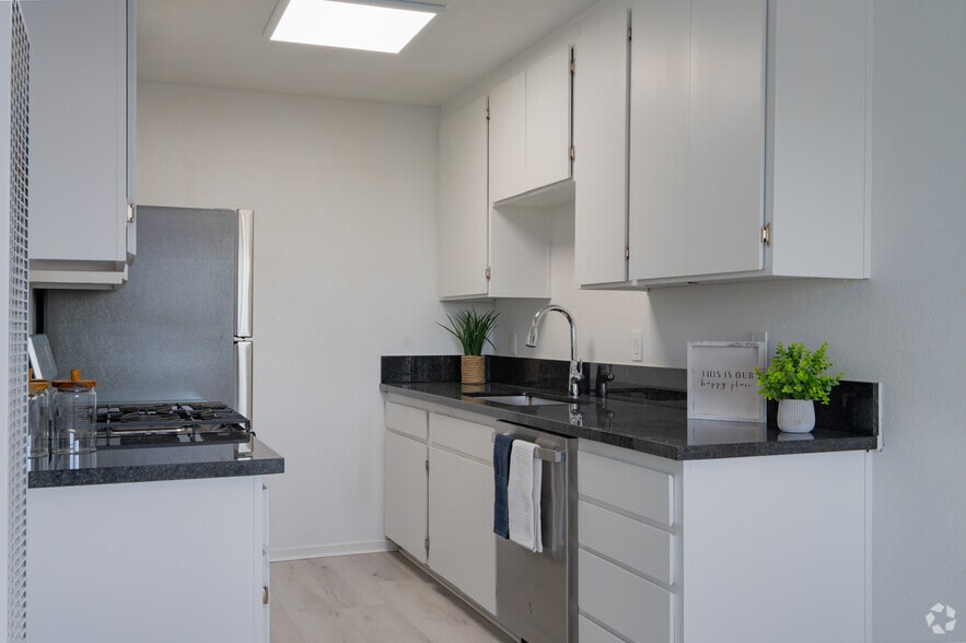 Lincoln Heights Apartments 109 Lincoln Way Auburn CA 95603