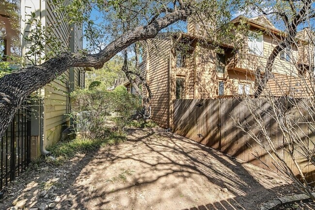 Building Photo - 5701 Westslope Dr