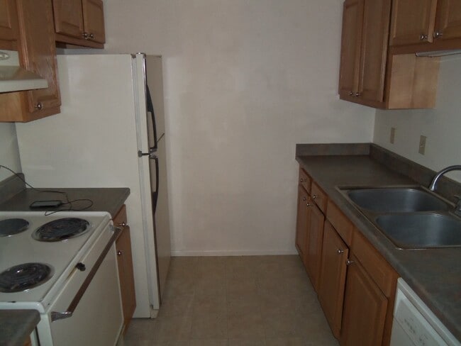 Building Photo - Downtown Littleton 2-Story Condo - 2 Bedroom, 2 Bathroom (58PR#303A)