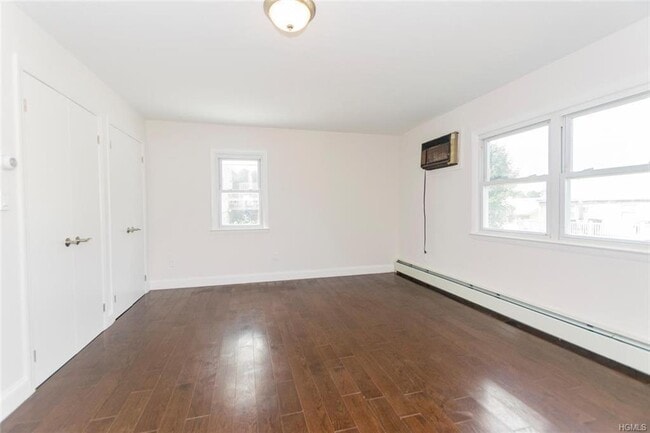 Primary Photo - 65 Dunston Ave