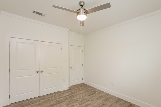 Building Photo - 3127 Bay St