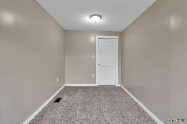 Building Photo - 114 Sawyer Ave