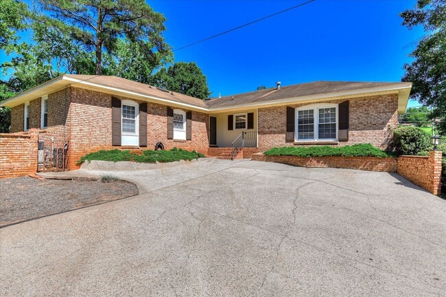 Building Photo - 2705 Bolling Rd