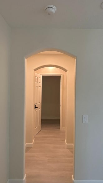 Building Photo - 39391 Tiburon Dr