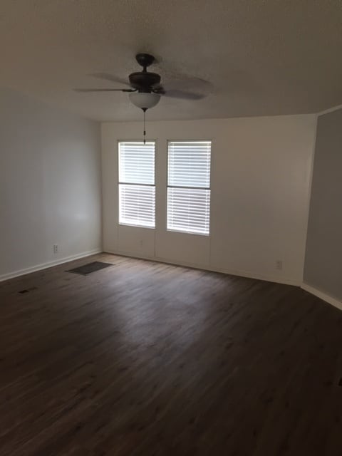 Building Photo - 545 Wancy Cir