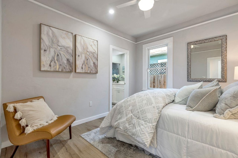 Building Photo - 336 E Washington Ave