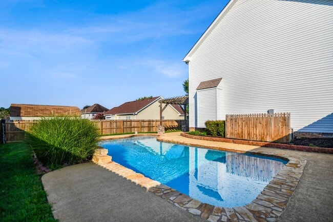 Building Photo - 3378 Poplar Hill