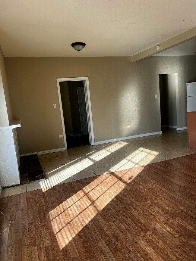 Building Photo - 1907 Belmont Ave