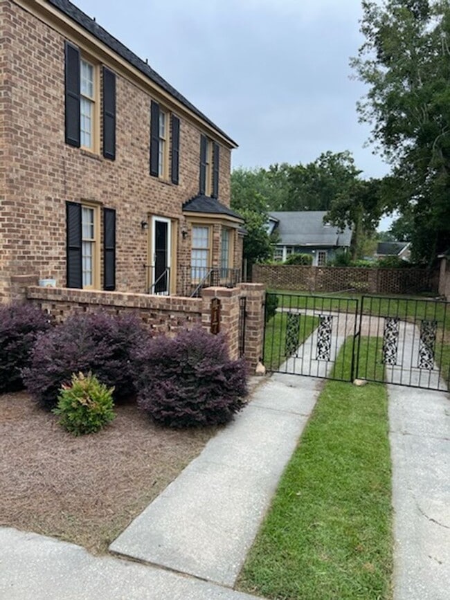 Building Photo - Home for Rent New Listing Beautiful Home