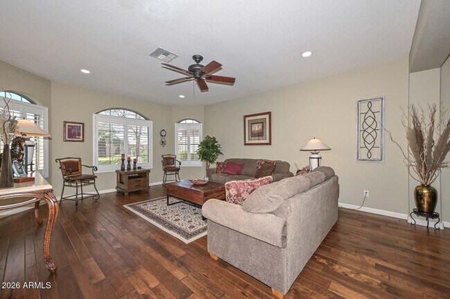 Building Photo - 3171 N Palmer Dr