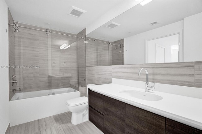 Building Photo - 301 Altara Ave
