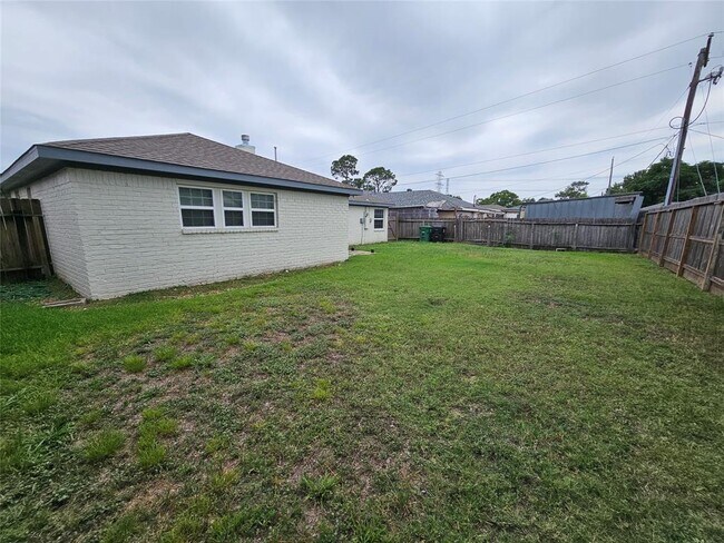 Building Photo - 11330 Carvel Ln