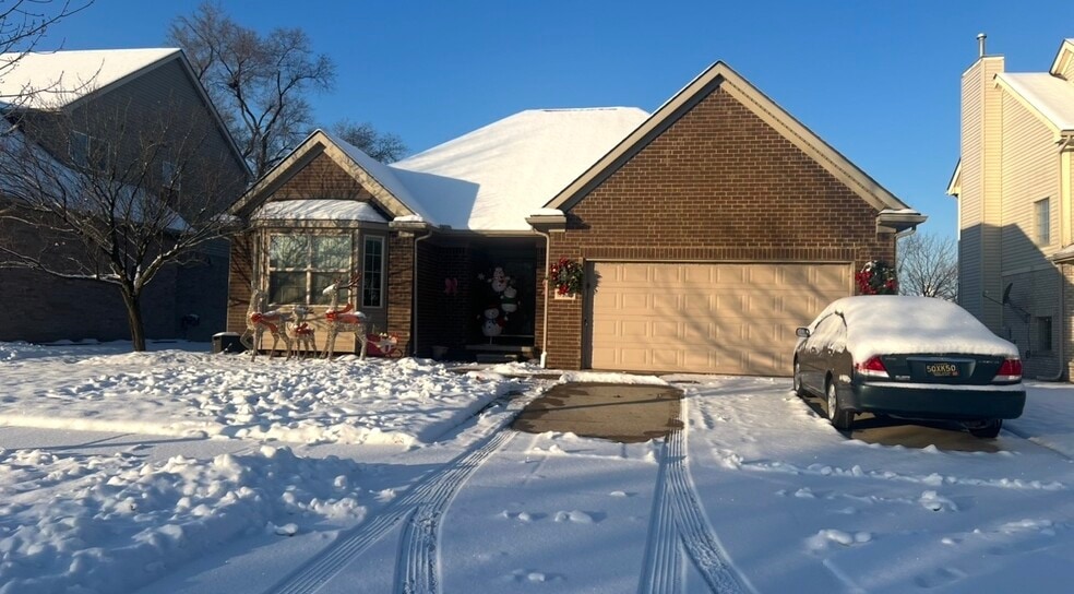 Building Photo - 8325 Opal Dr