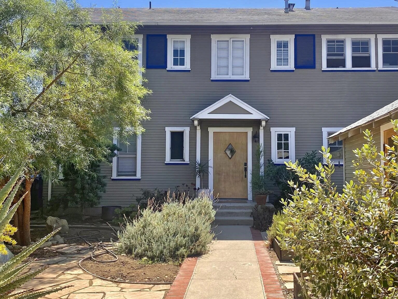Building Photo - 5940 Hayes Ave