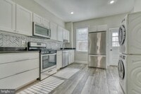 Building Photo - 3413 Noble St