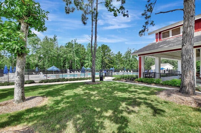 Building Photo - 360 Mallorn Ln