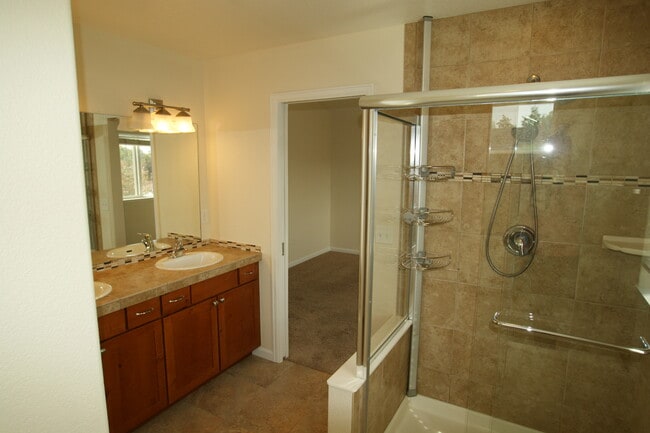 Building Photo - 426 Saint Ida Cir