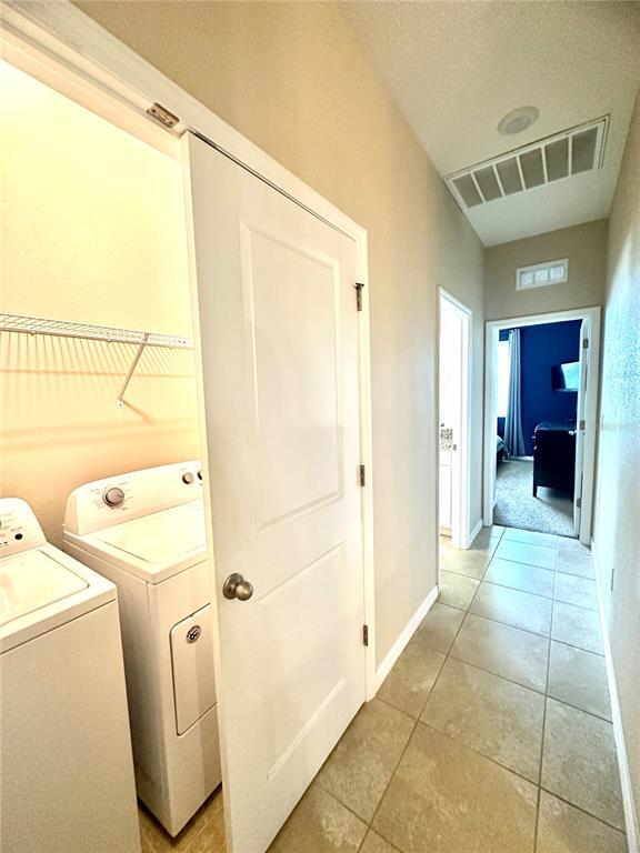 Building Photo - 7684 Stonebrook Cir