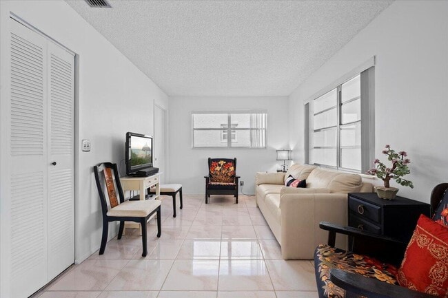 Building Photo - 455 Golden River Dr