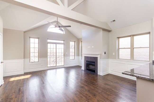 Building Photo - South Shore Stunner – 1,700 SQ FT, Master ...