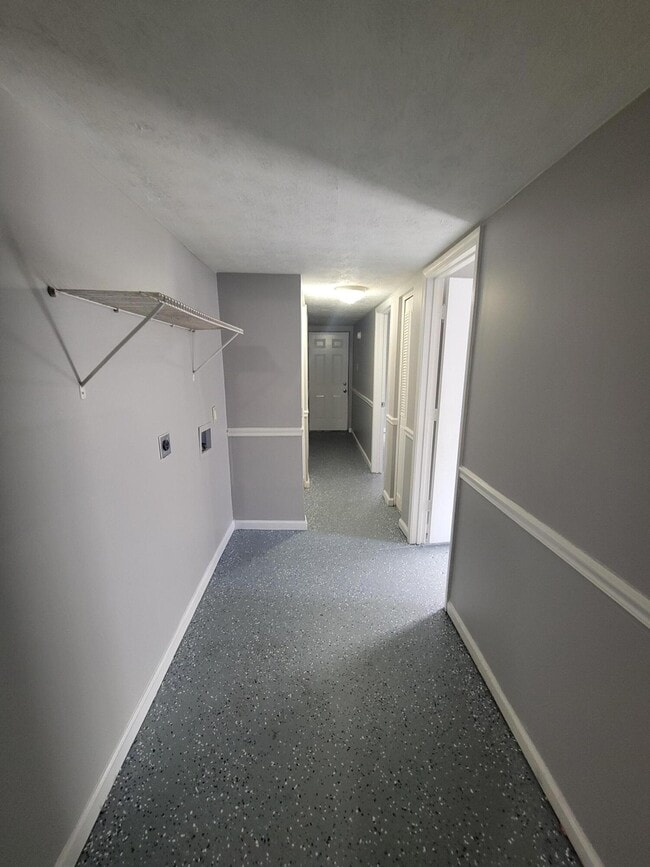 Building Photo - 2801 Winter Garden