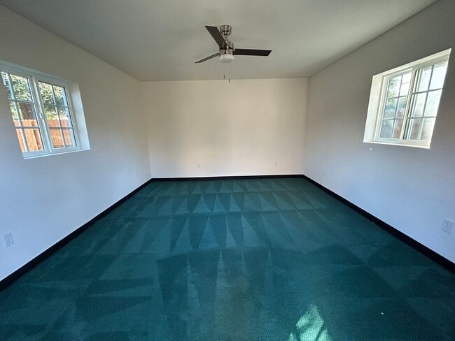 Building Photo - Solar, back house, single family home,