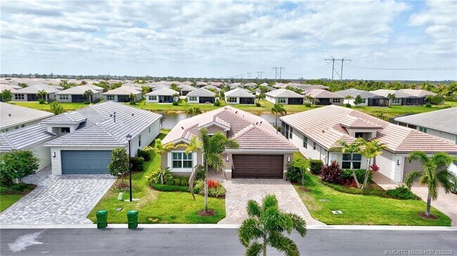 Building Photo - 11933 SW Coral Cove Pkwy