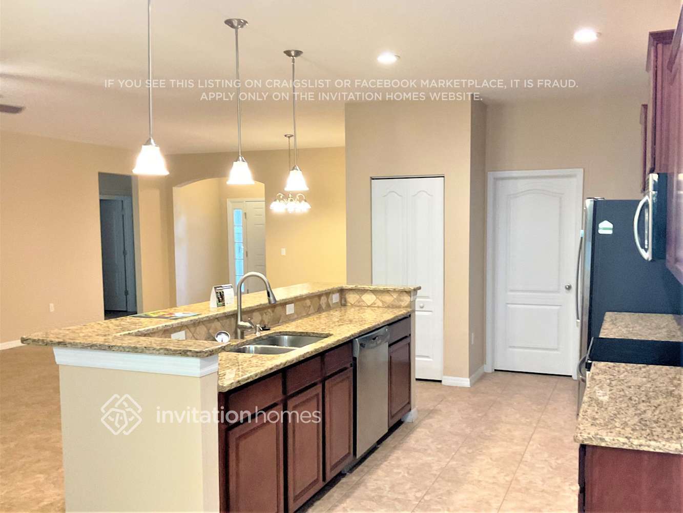 Building Photo - 6319 Twin Bridges Dr