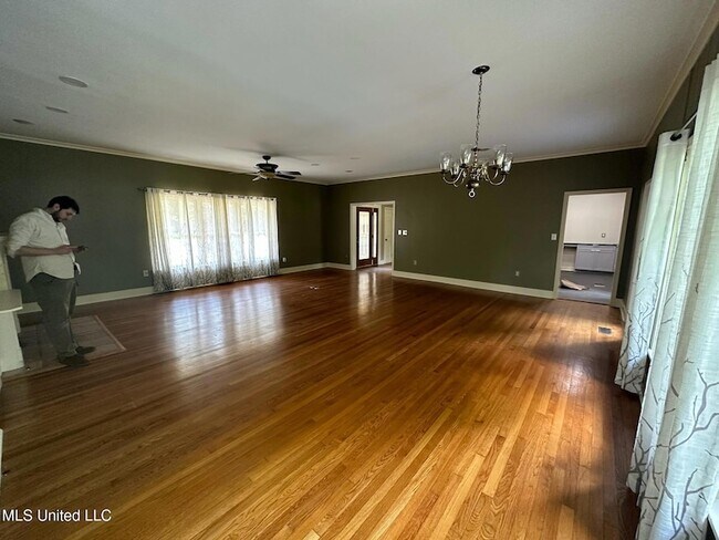 Building Photo - 3564 Cowan Pl