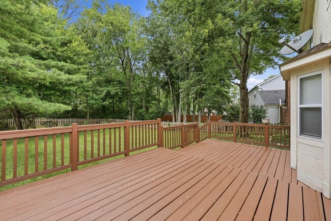 Building Photo - 205 Brownsfell Dr