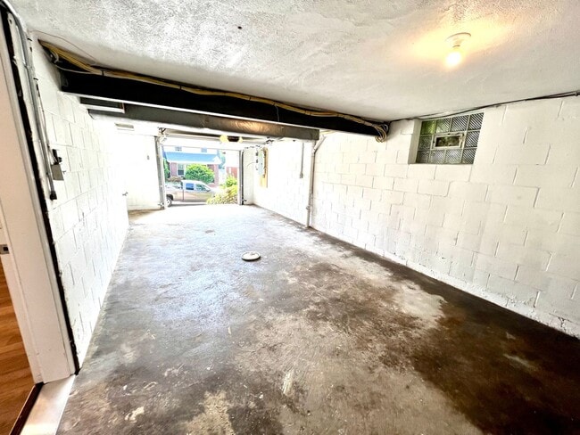 Building Photo - Fantastically updated three bedroom two bath house in the heart of Dormont