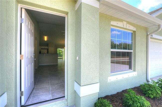 Building Photo - 8886 98th Ct